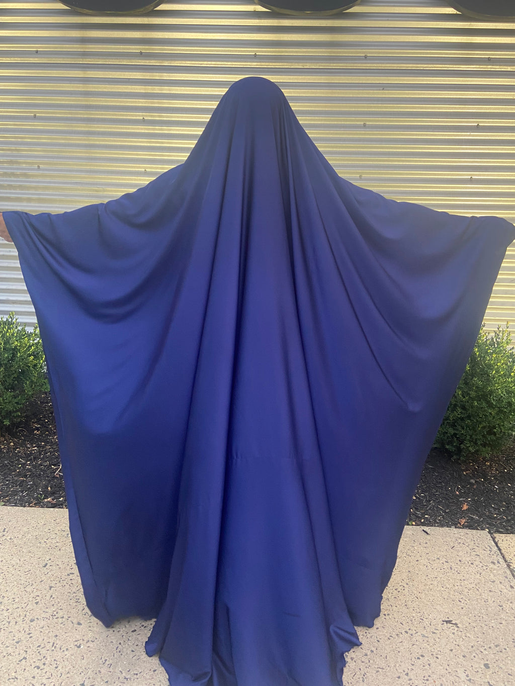Sumayyah Satin Overhead set